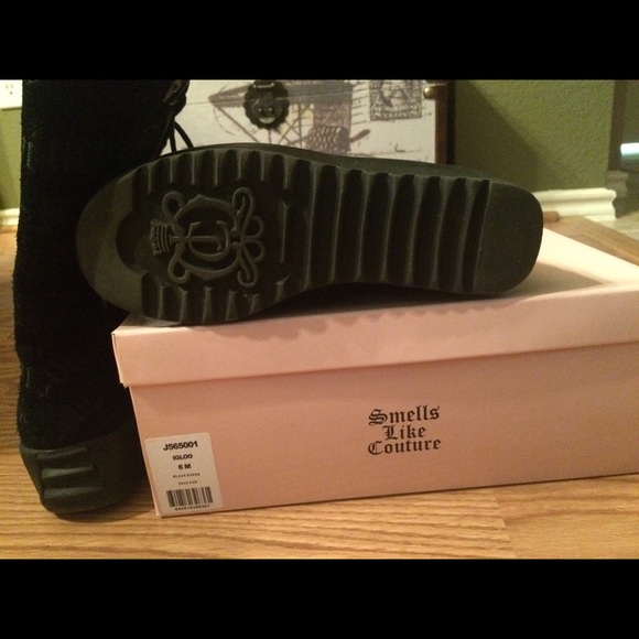 Winter boots great condition. - Picture 2 of 3